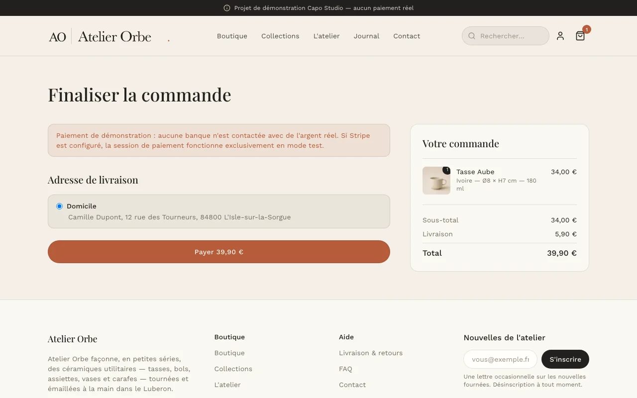 Capture d'écran de la page Compte client requis, paiement Stripe réel en mode test